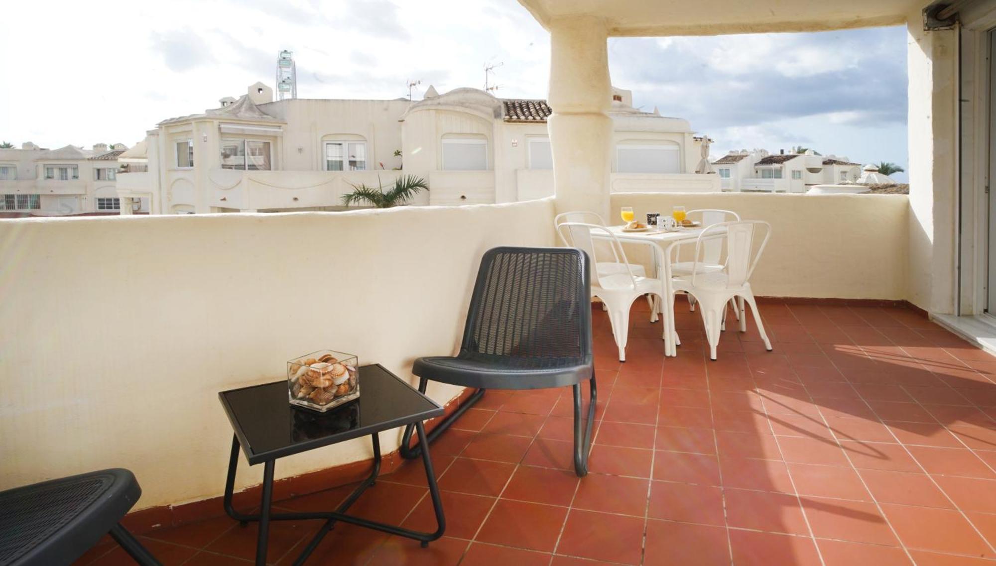 Apartmento En La Pequena Venecia, Puerto Marina Benalmádena Exterior photo